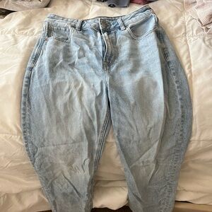 American Eagle Outfitters Light Wash Straight Leg Jeans